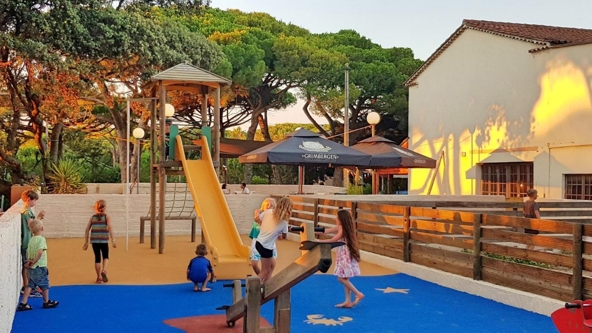 Camping Le Mediterranee Hyères Eksteriør bilde