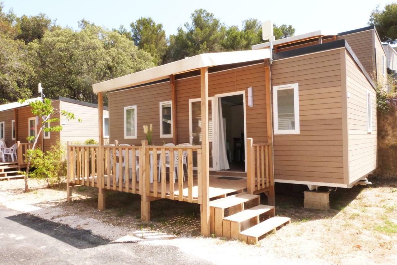 Camping Le Mediterranee Hyères Rom bilde