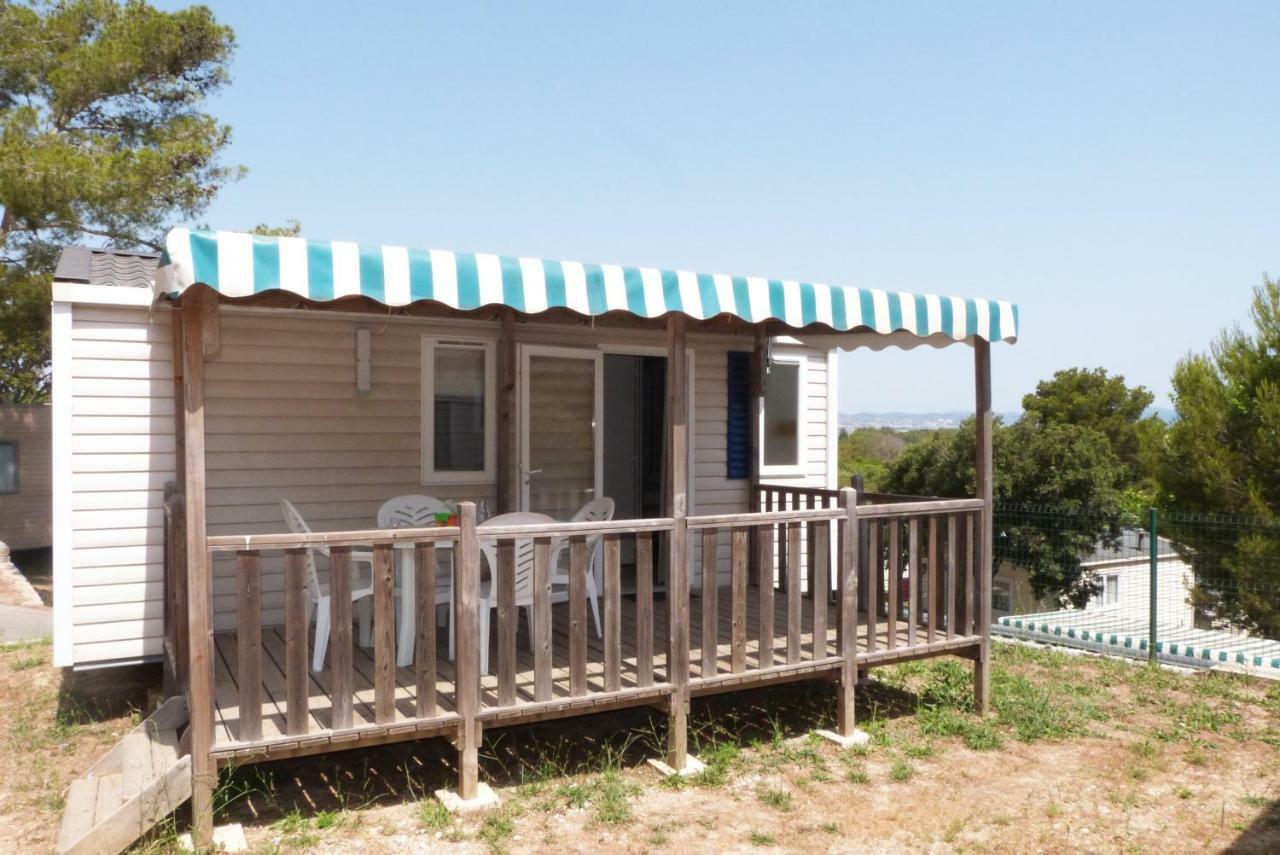 Camping Le Mediterranee Hyères Rom bilde
